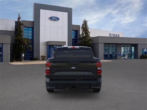 2025 Ford Maverick Lobo Standard