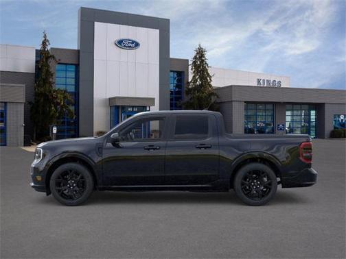 2025 Ford Maverick Lobo Standard