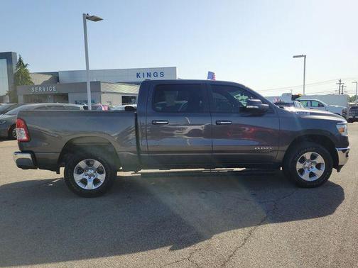 Granite Crystal Metallic Clearcoat 2019 RAM 1500 Big Horn