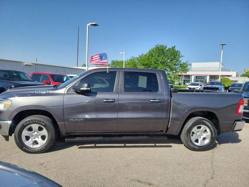 Granite Crystal Metallic Clearcoat 2019 RAM 1500 Big Horn