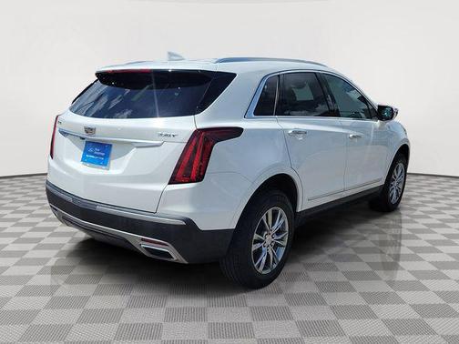 White 2022 Cadillac XT5 Premium Luxury
