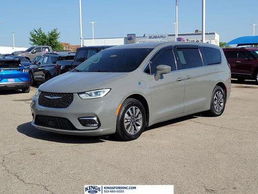 Ceramic Gray Clearcoat 2022 Chrysler Pacifica Hybrid Touring L