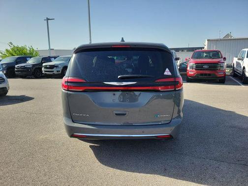 Ceramic Gray Clearcoat 2022 Chrysler Pacifica Hybrid Touring L