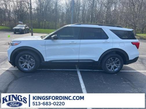 Star White Metallic Tri-Coat 2022 Ford Explorer XLT