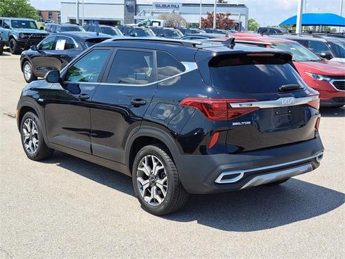 2022 Kia Seltos EX