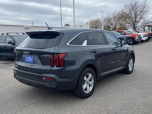 2023 Kia Sorento LX