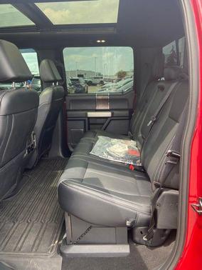 Rapid Red Metallic Tinted Clearcoat 2022 Ford F-350 Lariat