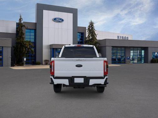 OXFORD WHITE 2026 Ford F-250 Lariat