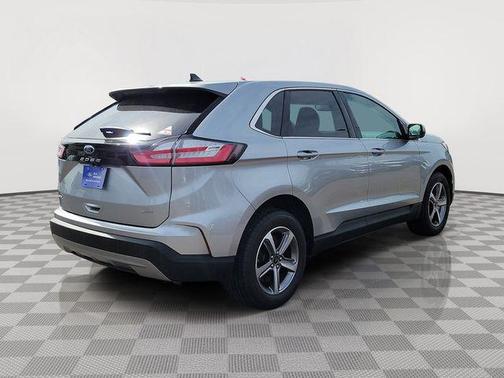 Silver Metallic 2023 Ford Edge SEL