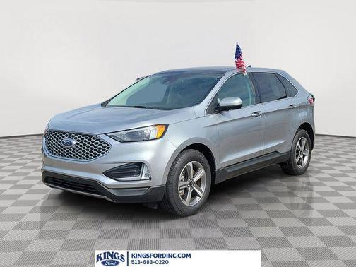 Silver Metallic 2023 Ford Edge SEL