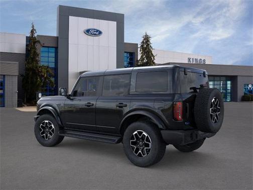 Shadow Black 2026 Ford Bronco Outer Banks