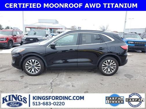 2022 Ford Escape Titanium