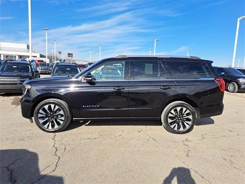 2025 Ford Expedition Platinum