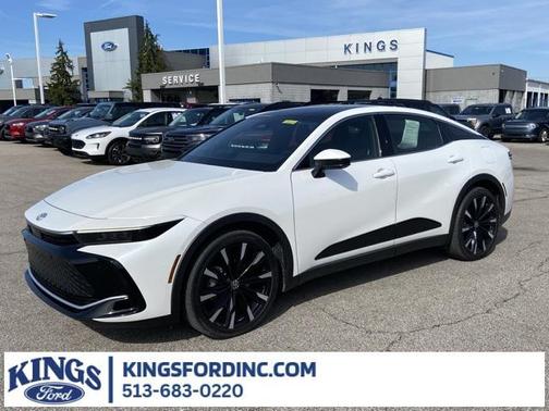 Oxygen White 2023 Toyota Crown Platinum