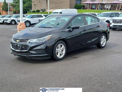 Mosaic Black Metallic 2017 Chevrolet Cruze LT