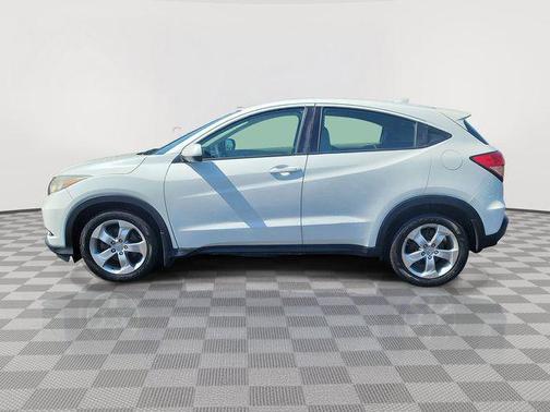 White Orchid Pearl 2016 Honda HR-V LX
