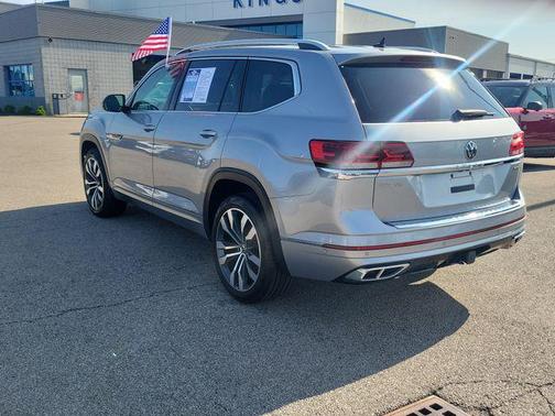 Pyrite Silver Metallic 2023 Volkswagen Atlas 3.6L SEL Premium