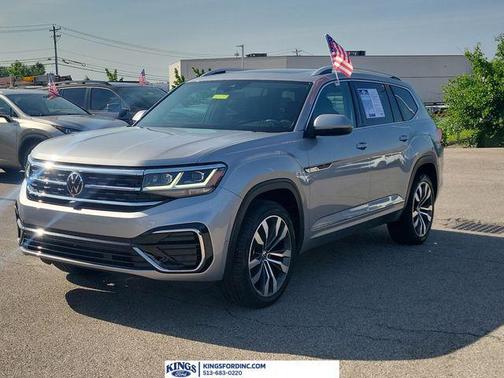 Pyrite Silver Metallic 2023 Volkswagen Atlas 3.6L SEL Premium