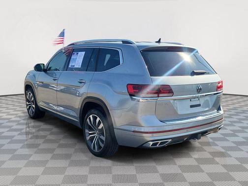 Pyrite Silver Metallic 2023 Volkswagen Atlas 3.6L SEL Premium