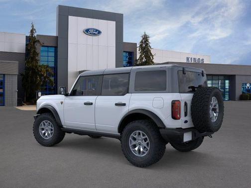 OXFORD WHITE 2025 Ford Bronco Badlands