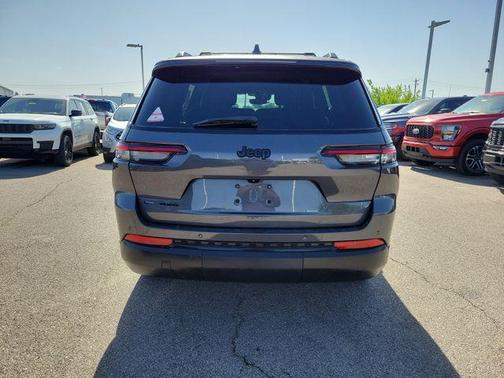 Baltic Gray Metallic Clearcoat 2021 Jeep Grand Cherokee L Altitude