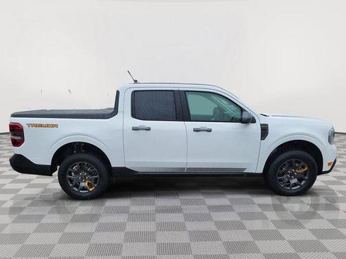 OXFORD WHITE 2023 Ford Maverick Lariat