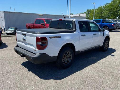 OXFORD WHITE 2023 Ford Maverick Lariat