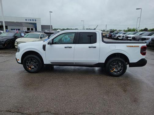OXFORD WHITE 2023 Ford Maverick Lariat