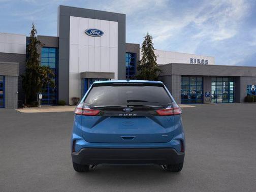 Atlas Blue Metallic 2024 Ford Edge SE