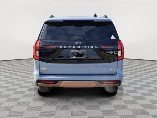 Glacier Gray Metallic TriCoat 2025 Ford Expedition King Ranch