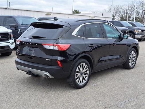 2022 Ford Escape Titanium