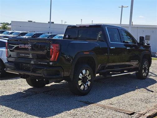 2024 GMC Sierra 2500 Denali