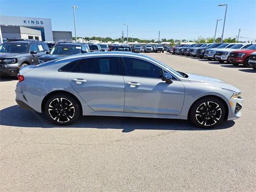 2022 Kia K5 GT-Line