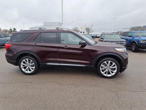 2023 Ford Explorer Platinum