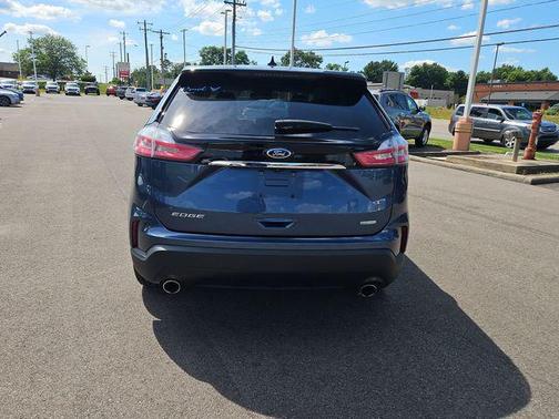 BLUE METALLIC 2019 Ford Edge SE
