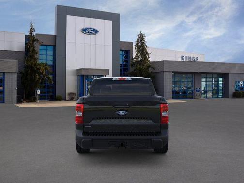 SHADOW BLACK 2025 Ford Maverick XLT