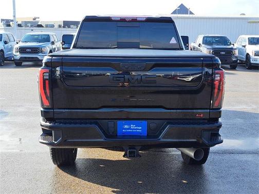 2024 GMC Sierra 2500 AT4