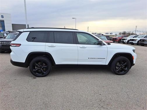2023 Jeep Grand Cherokee L Altitude