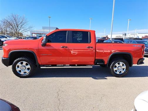 2024 Chevrolet Silverado 2500 Custom