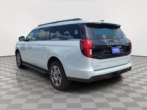 Silver Metallic 2025 Ford Expedition Active