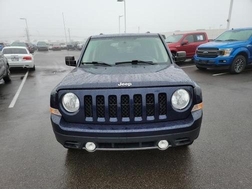 Photo 3 of 23 of 2016 Jeep Patriot Latitude