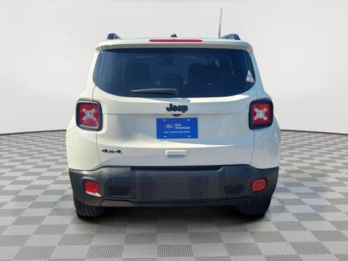Alpine White Clearcoat 2023 Jeep Renegade Altitude