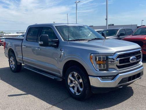 ICONIC SILVER METALLIC 2021 Ford F-150 XLT
