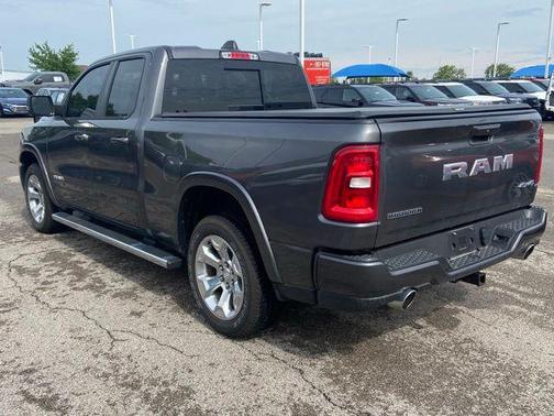 Granite Crystal Metallic Clearcoat 2025 RAM 1500 Big Horn/Lone Star