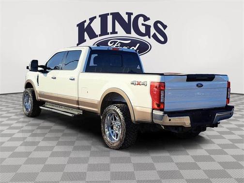 2022 Ford F-350 Lariat