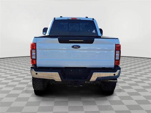 Star White Metallic Tri-Coat 2022 Ford F-350 Lariat