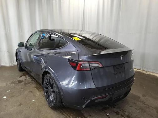 2022 Tesla Model Y Performance Dual Motor All-Wheel Drive