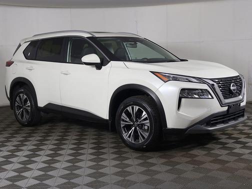 Pearl White Tricoat 2023 Nissan Rogue SV