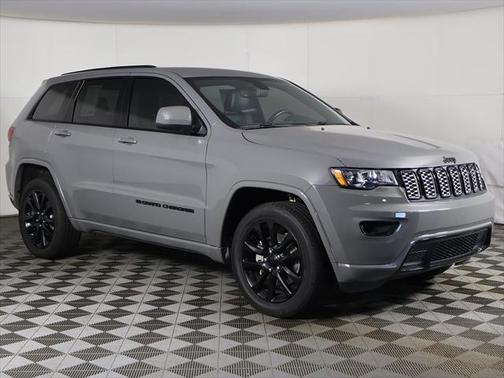 2022 Jeep Grand Cherokee Laredo