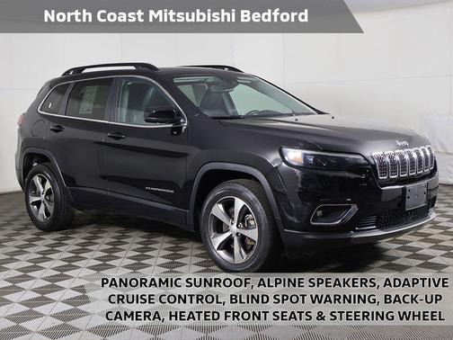 Diamond Black Crystal Pearlcoat 2022 Jeep Cherokee Limited